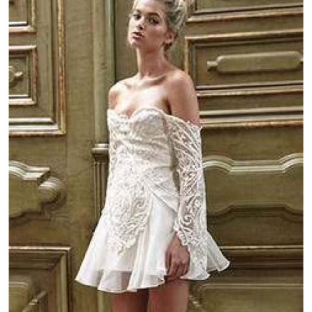 NWT Sold Out Thurley Spanish Step Dress